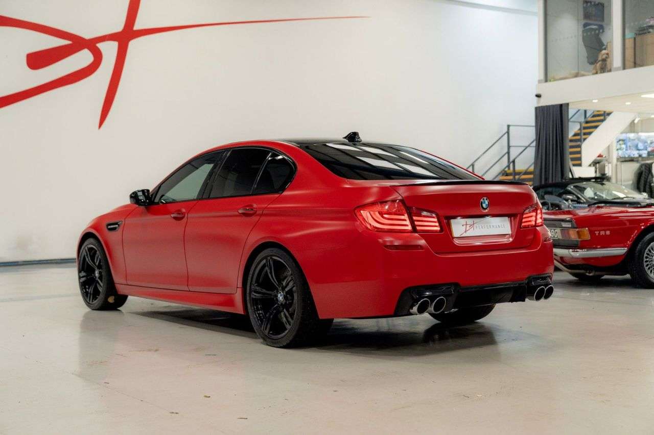 2012 BMW M5 2012 BMW M5