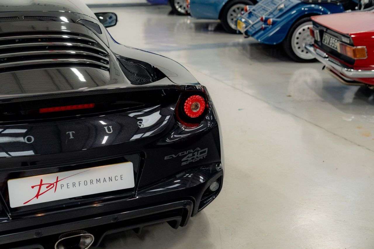 2017 LOTUS EVORA 2017 LOTUS EVORA