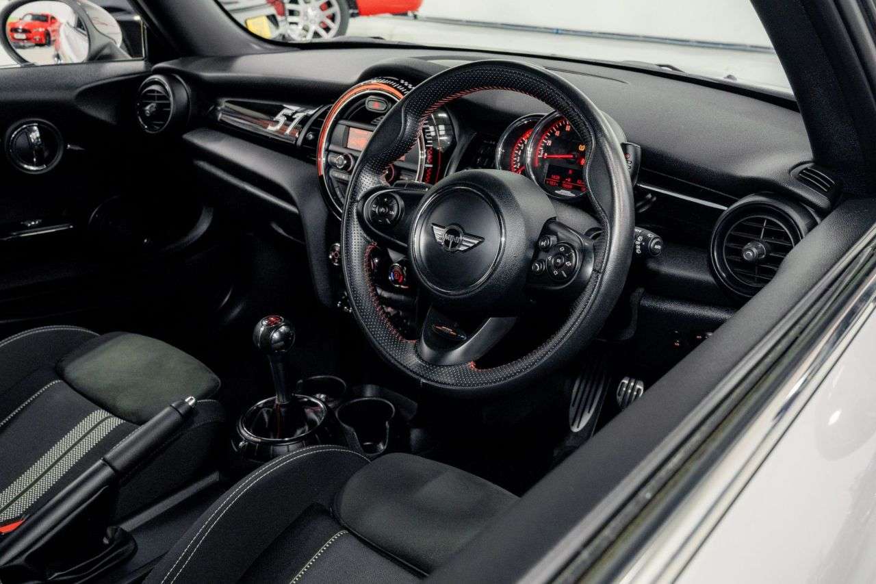 2017 MINI HATCH 2017 MINI HATCH