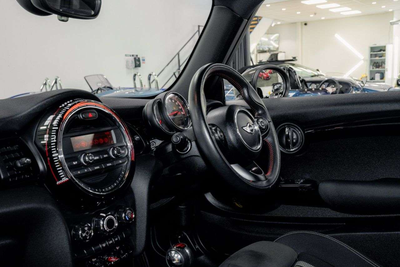 2017 MINI HATCH 2017 MINI HATCH