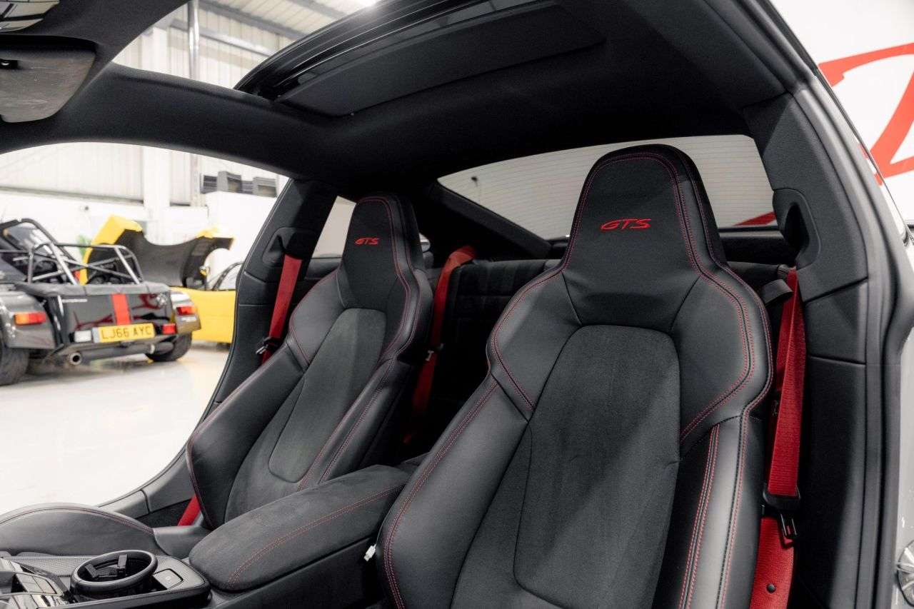 2022 PORSCHE 911 2022 PORSCHE 911