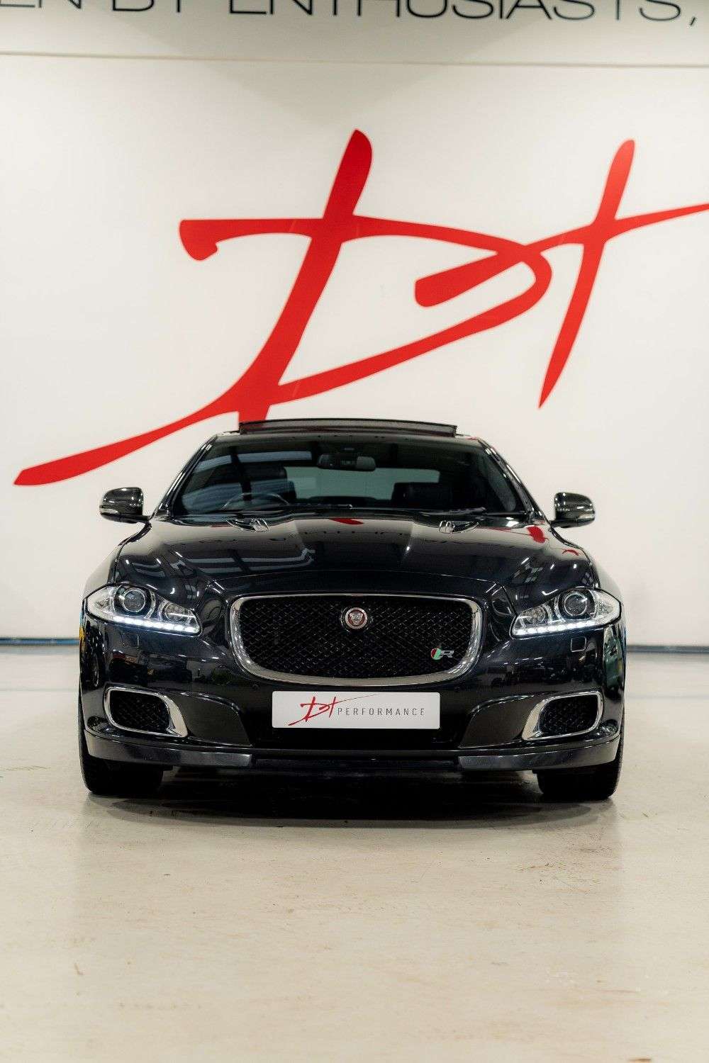 null JAGUAR XJR null JAGUAR XJR