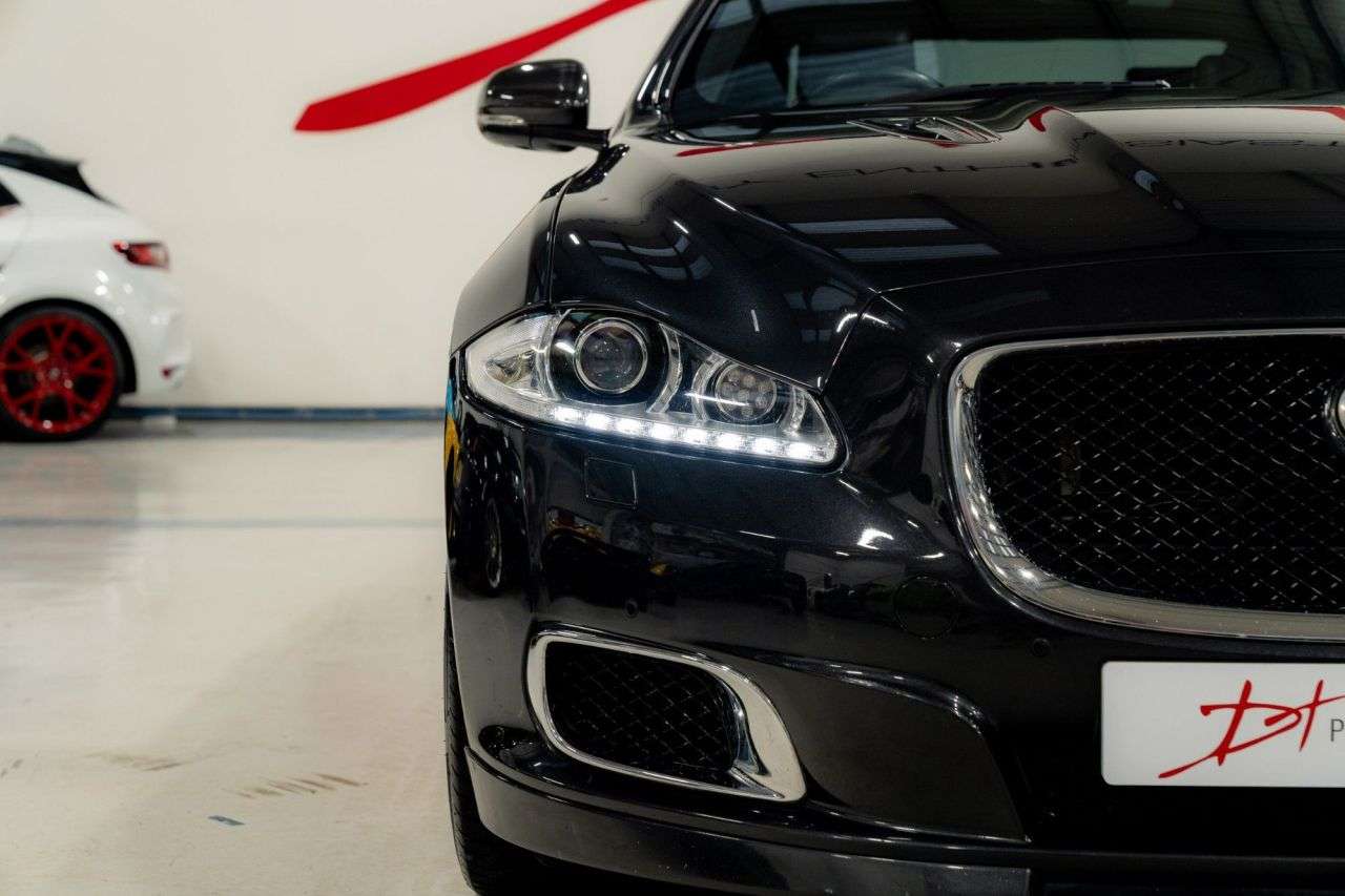 null JAGUAR XJR null JAGUAR XJR