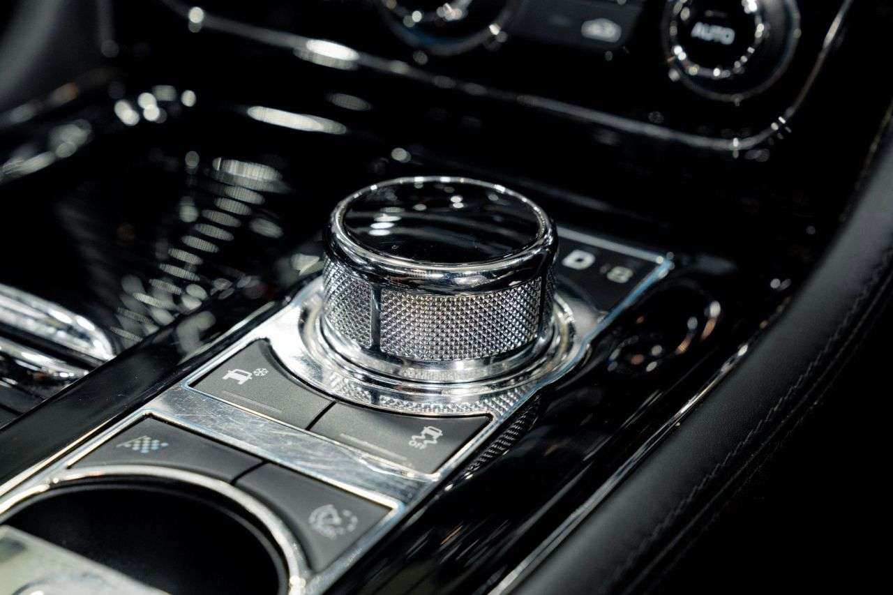 null JAGUAR XJR null JAGUAR XJR