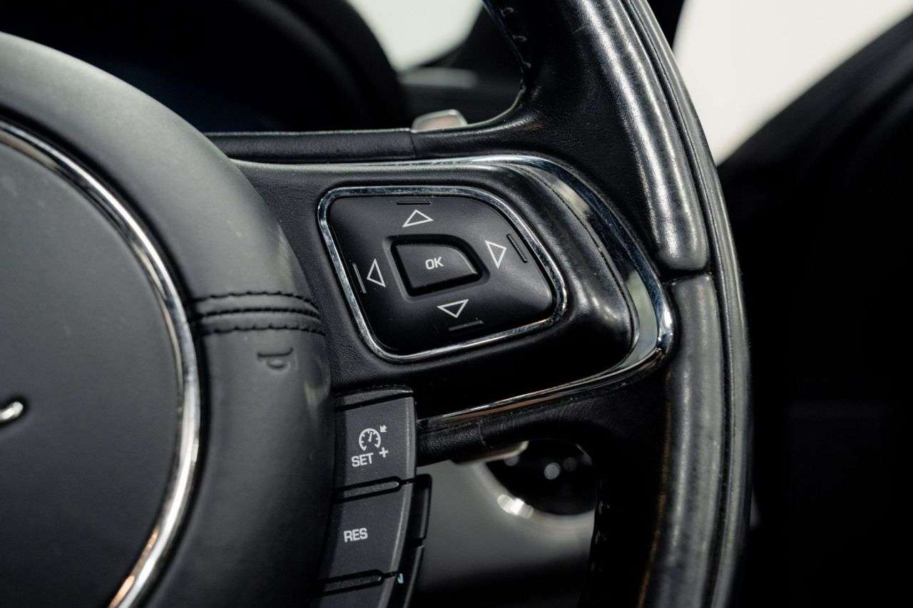 null JAGUAR XJR null JAGUAR XJR