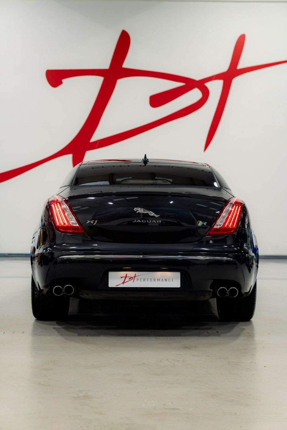 null JAGUAR XJR null JAGUAR XJR