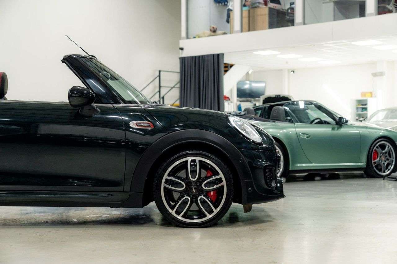 2017 MINI CONVERTIBLE 2017 MINI CONVERTIBLE