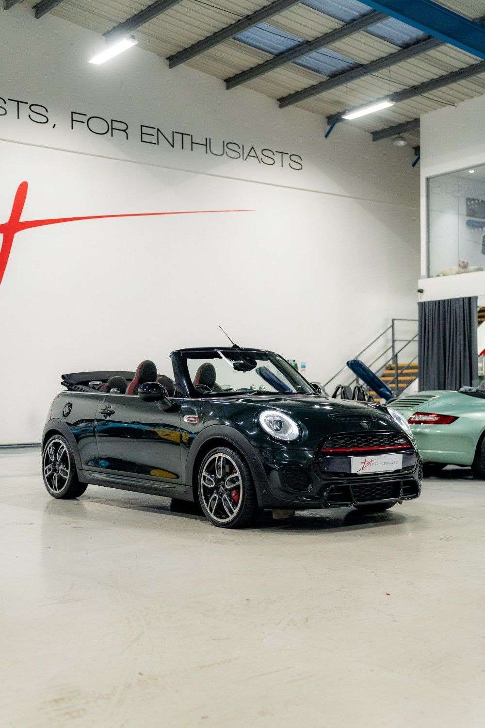 2017 MINI CONVERTIBLE 2017 MINI CONVERTIBLE