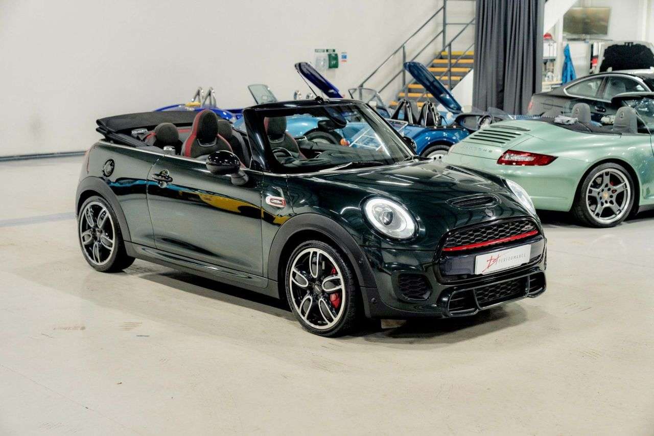2017 MINI CONVERTIBLE 2017 MINI CONVERTIBLE