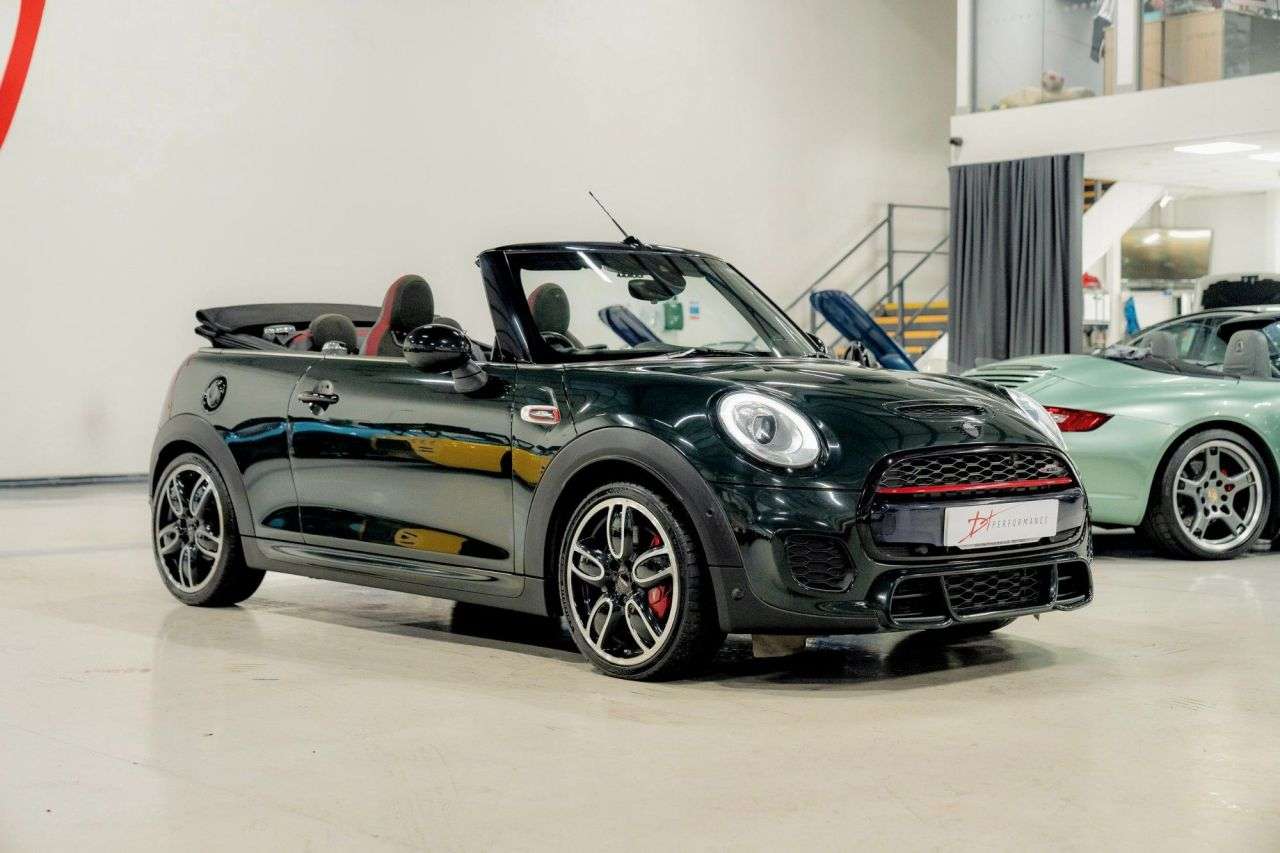 2017 MINI CONVERTIBLE 2017 MINI CONVERTIBLE