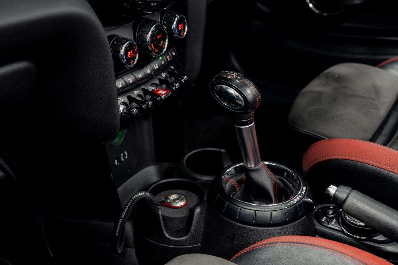 2017 MINI CONVERTIBLE 2017 MINI CONVERTIBLE