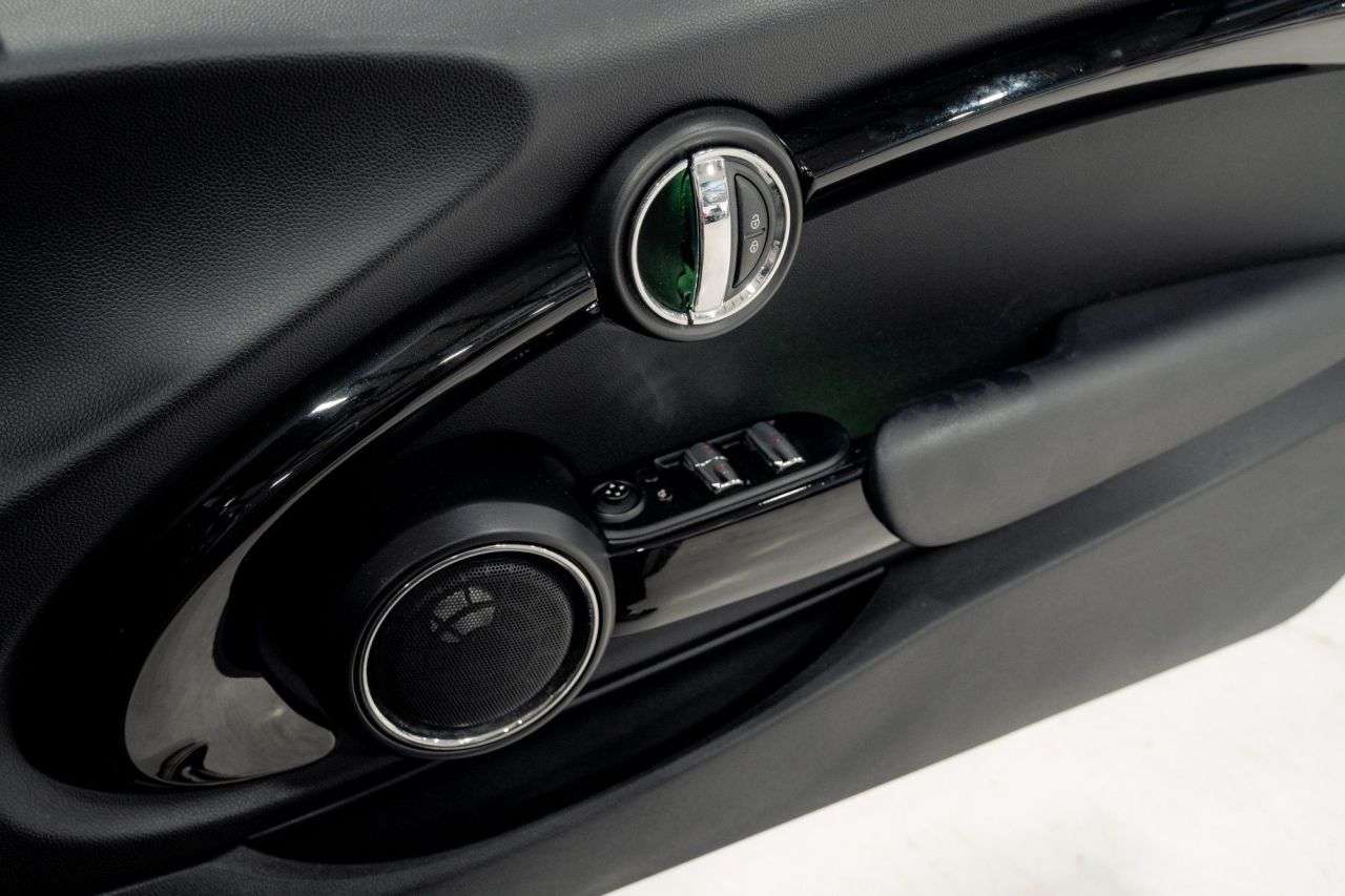 2017 MINI CONVERTIBLE 2017 MINI CONVERTIBLE