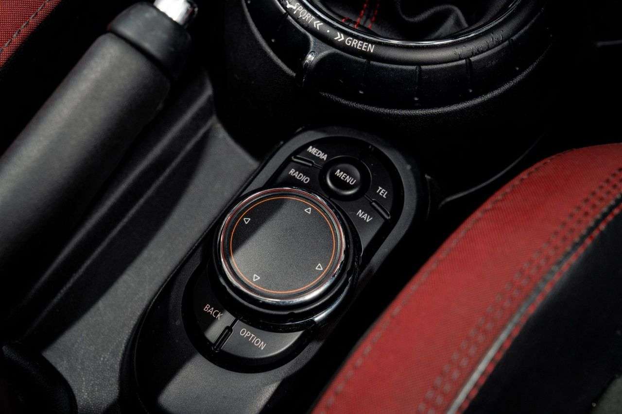 2017 MINI CONVERTIBLE 2017 MINI CONVERTIBLE