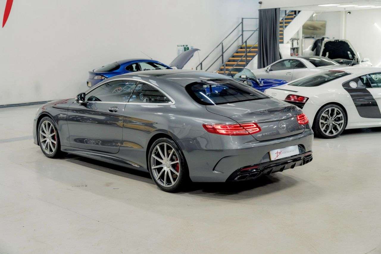 A 2017 MERCEDES-BENZ S-CLASS 5.5 S63 V8 AMG S Coupe 2dr Petrol SpdS MCT Euro 6 (s/s) (585 ps) A 2017 MERCEDES-BENZ S-CLASS 5.5 S63 V8 AMG S Coupe 2dr Petrol SpdS MCT Euro 6 (s/s) (585 ps)