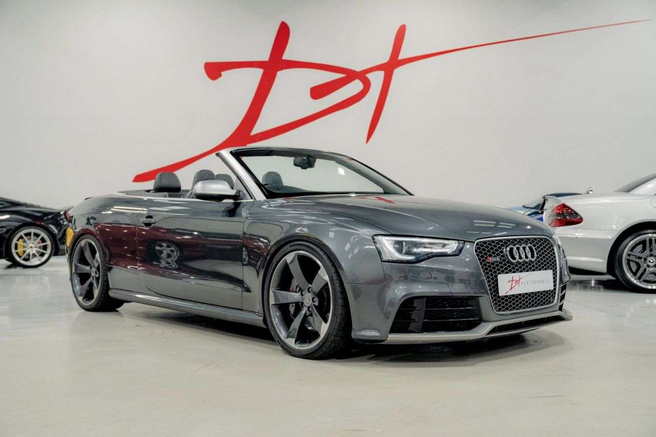 A 2013 AUDI RS5 4.2 FSI V8 Cabriolet 2dr Petrol S Tronic quattro Euro 5 (450 ps) A 2013 AUDI RS5 4.2 FSI V8 Cabriolet 2dr Petrol S Tronic quattro Euro 5 (450 ps)