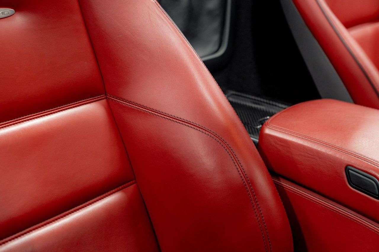 2011 MERCEDES-BENZ SLS 2011 MERCEDES-BENZ SLS