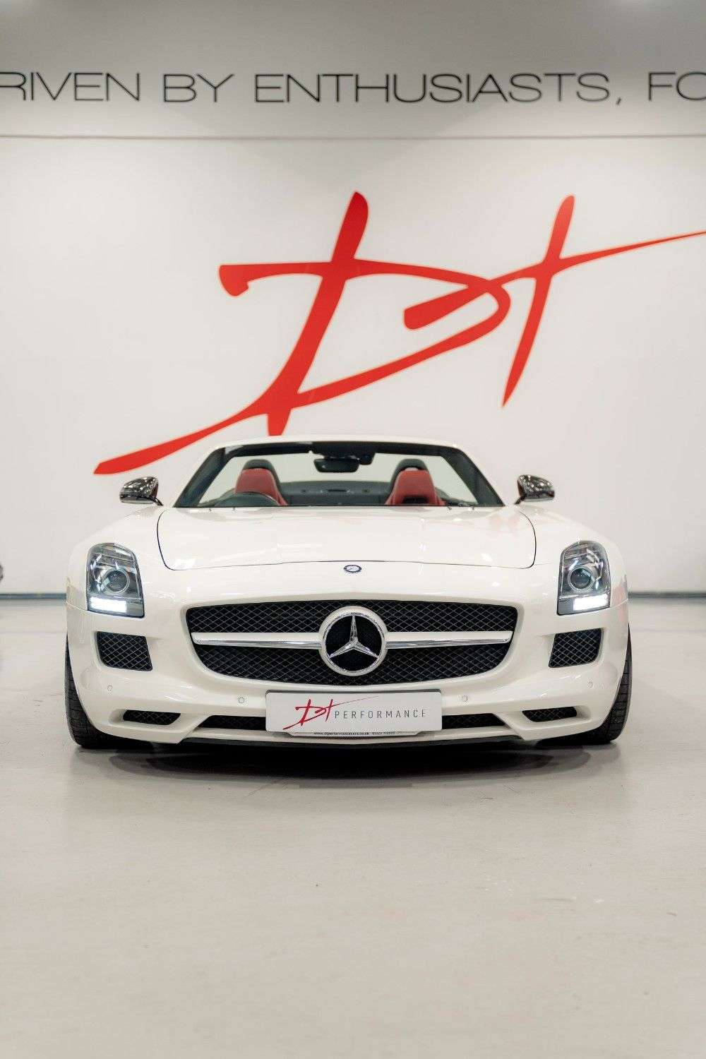 2011 MERCEDES-BENZ SLS 2011 MERCEDES-BENZ SLS