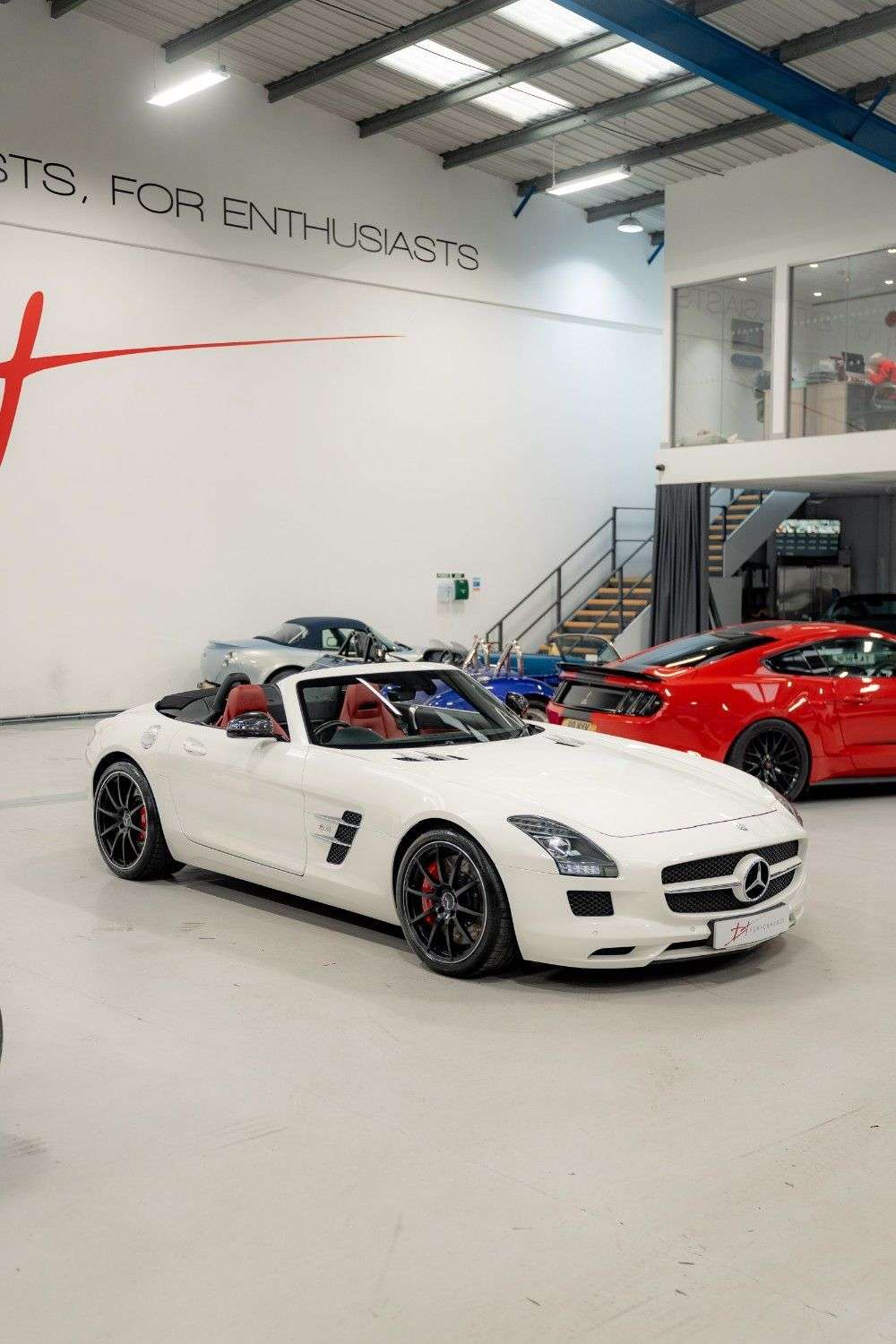2011 MERCEDES-BENZ SLS 2011 MERCEDES-BENZ SLS