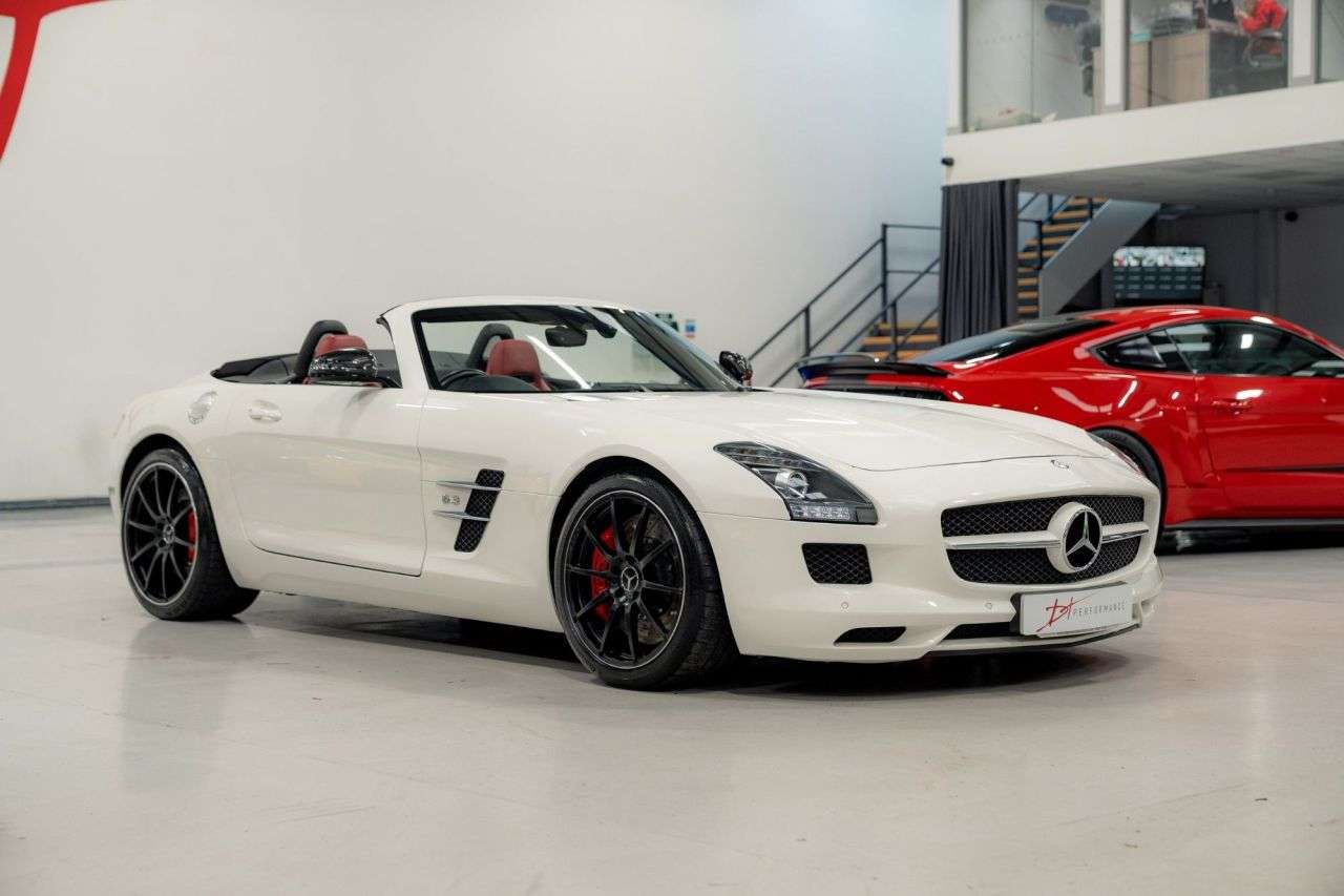 2011 MERCEDES-BENZ SLS 2011 MERCEDES-BENZ SLS