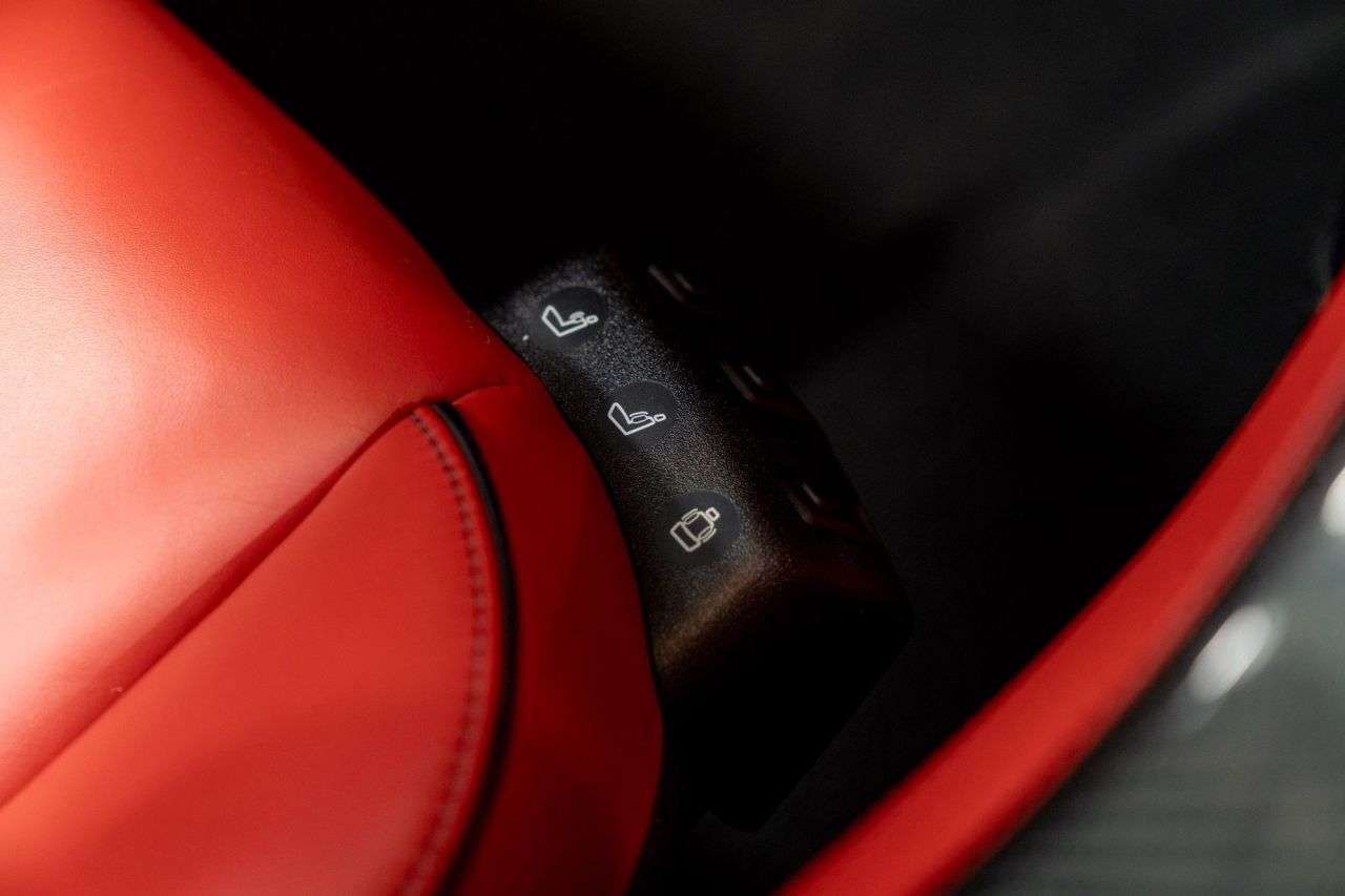 2011 MERCEDES-BENZ SLS 2011 MERCEDES-BENZ SLS