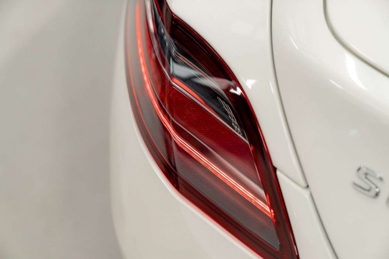 2011 MERCEDES-BENZ SLS 2011 MERCEDES-BENZ SLS