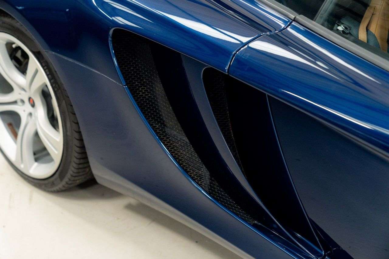 2011 MCLAREN 12C 2011 MCLAREN 12C