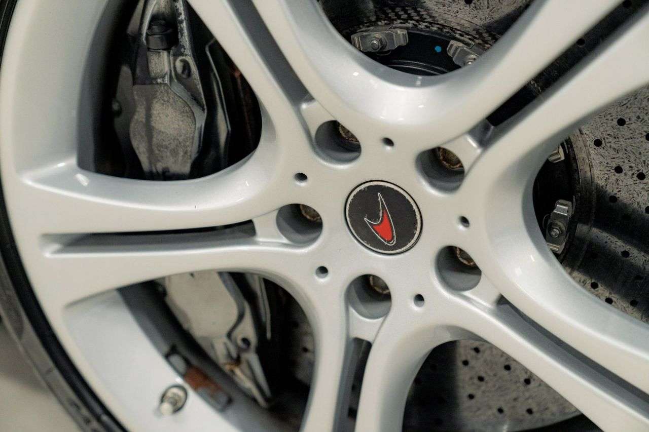 2011 MCLAREN 12C 2011 MCLAREN 12C