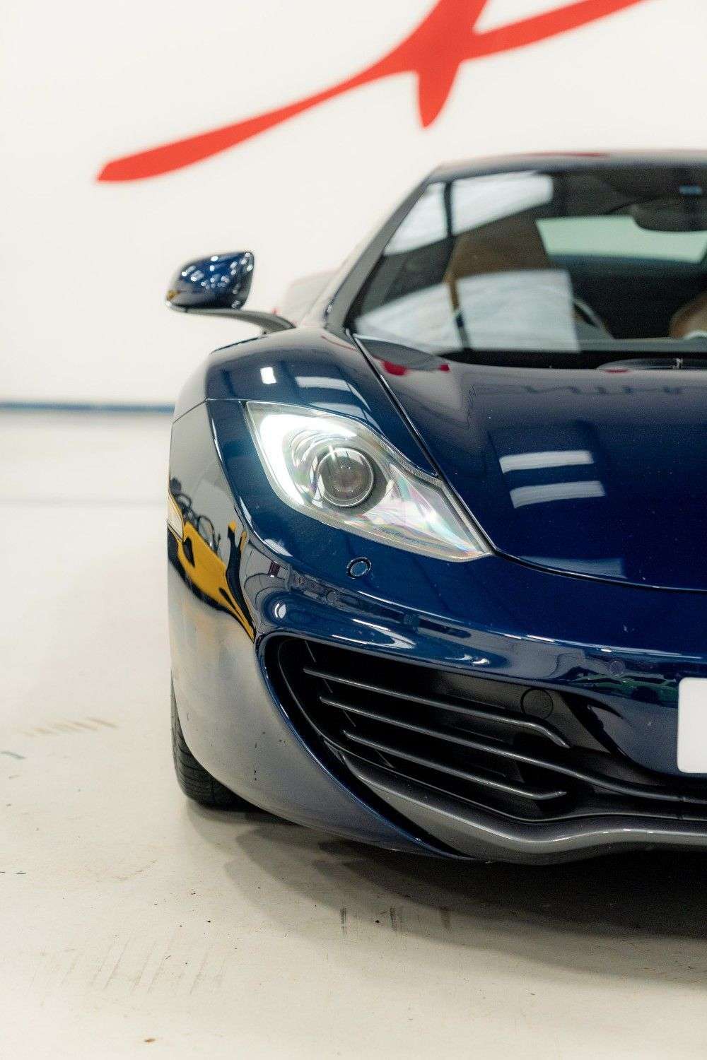 2011 MCLAREN 12C 2011 MCLAREN 12C