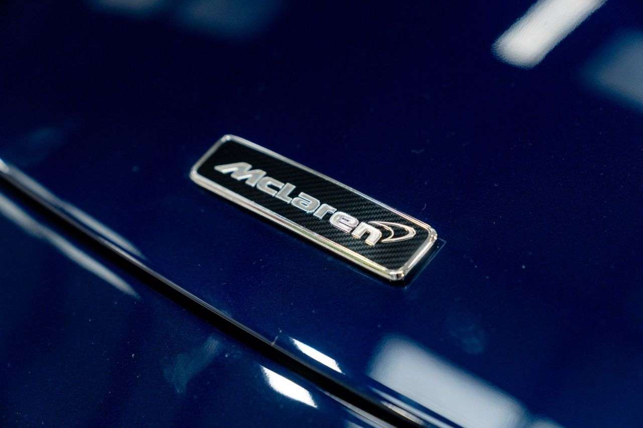 2011 MCLAREN 12C 2011 MCLAREN 12C