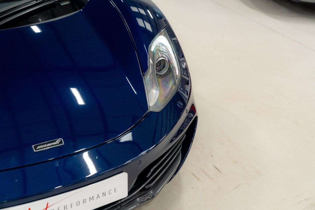 2011 MCLAREN 12C 2011 MCLAREN 12C