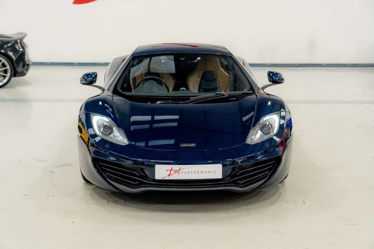 2011 MCLAREN 12C 2011 MCLAREN 12C