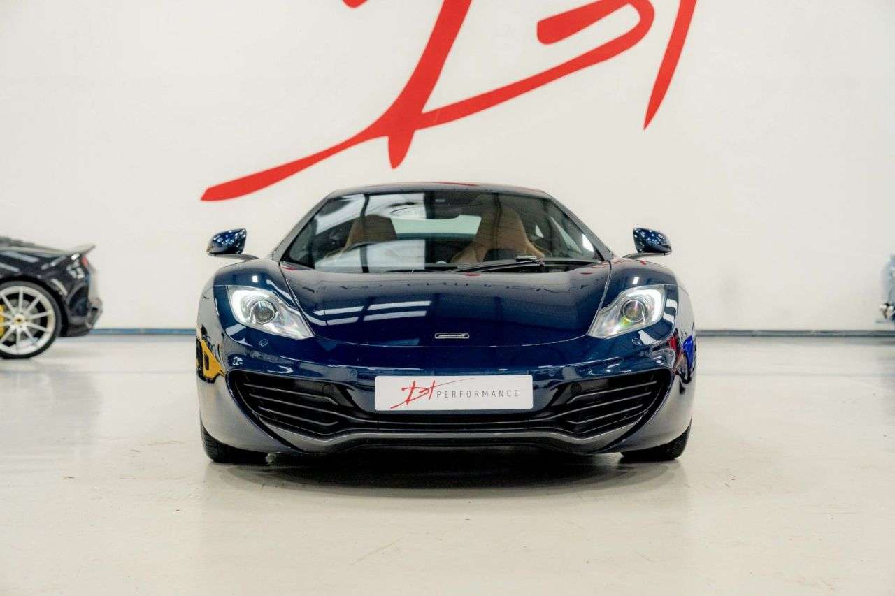 2011 MCLAREN 12C 2011 MCLAREN 12C