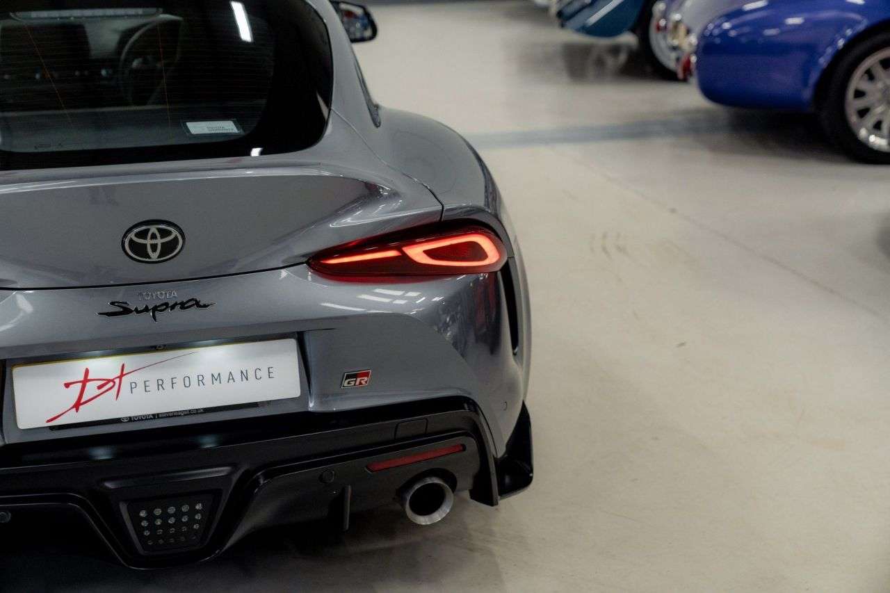 2019 TOYOTA SUPRA 2019 TOYOTA SUPRA