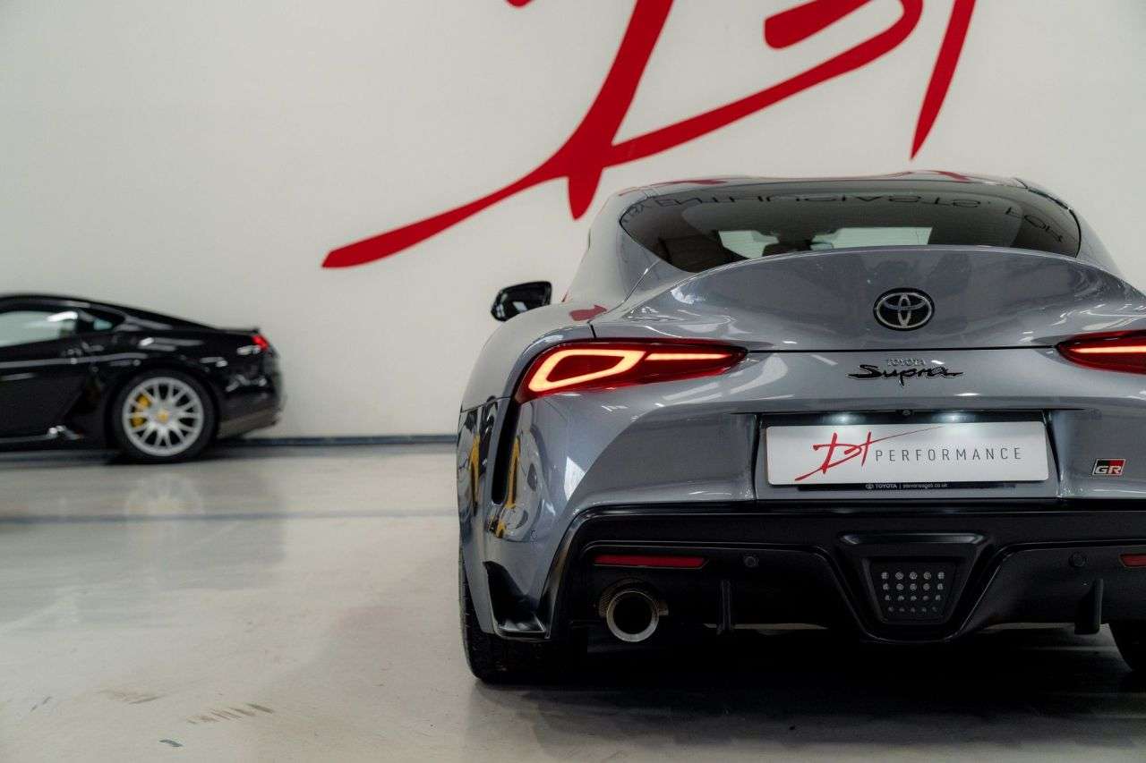 2019 TOYOTA SUPRA 2019 TOYOTA SUPRA