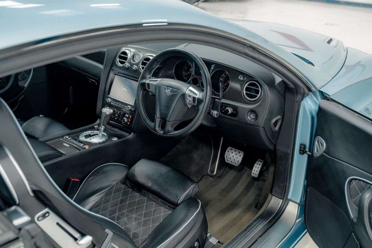 A 2011 BENTLEY CONTINENTAL 6.0 GT Supersports Coupe 2dr Petrol Automatic (388 g/km, 621 bhp) A 2011 BENTLEY CONTINENTAL 6.0 GT Supersports Coupe 2dr Petrol Automatic (388 g/km, 621 bhp)