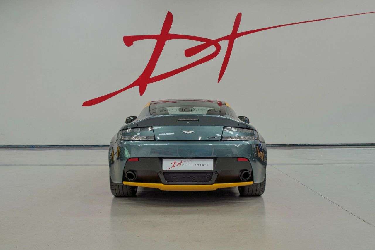 2018 ASTON MARTIN VANTAGE 2018 ASTON MARTIN VANTAGE