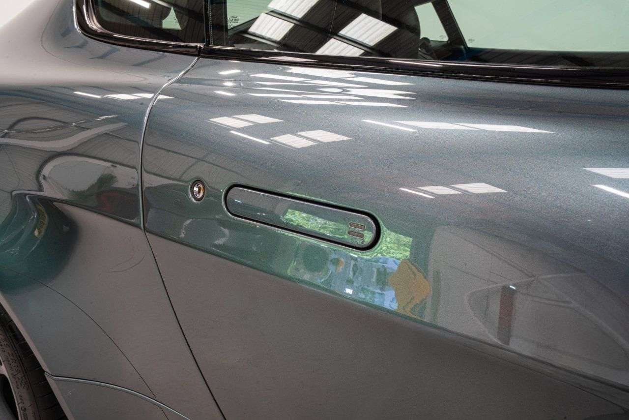 2018 ASTON MARTIN VANTAGE 2018 ASTON MARTIN VANTAGE