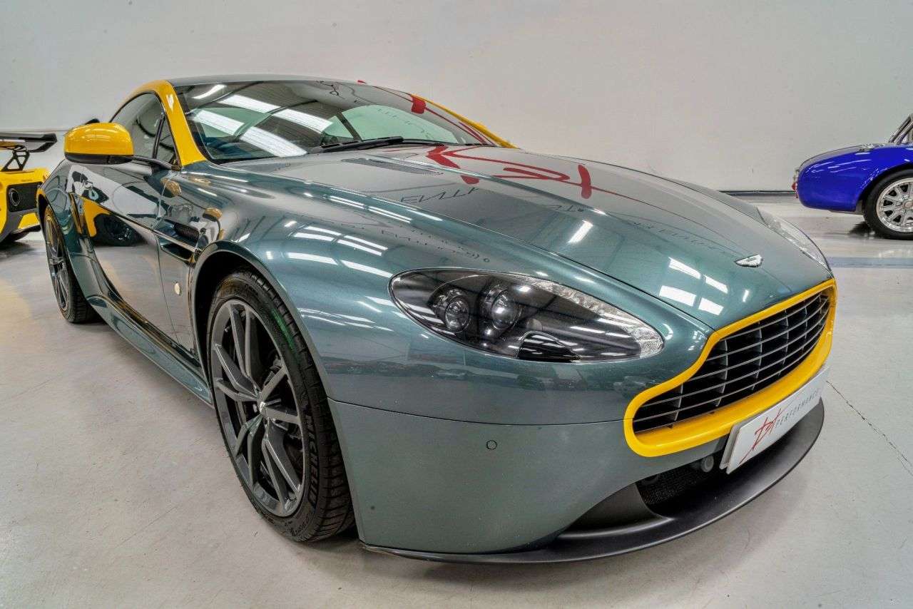 2018 ASTON MARTIN VANTAGE 2018 ASTON MARTIN VANTAGE