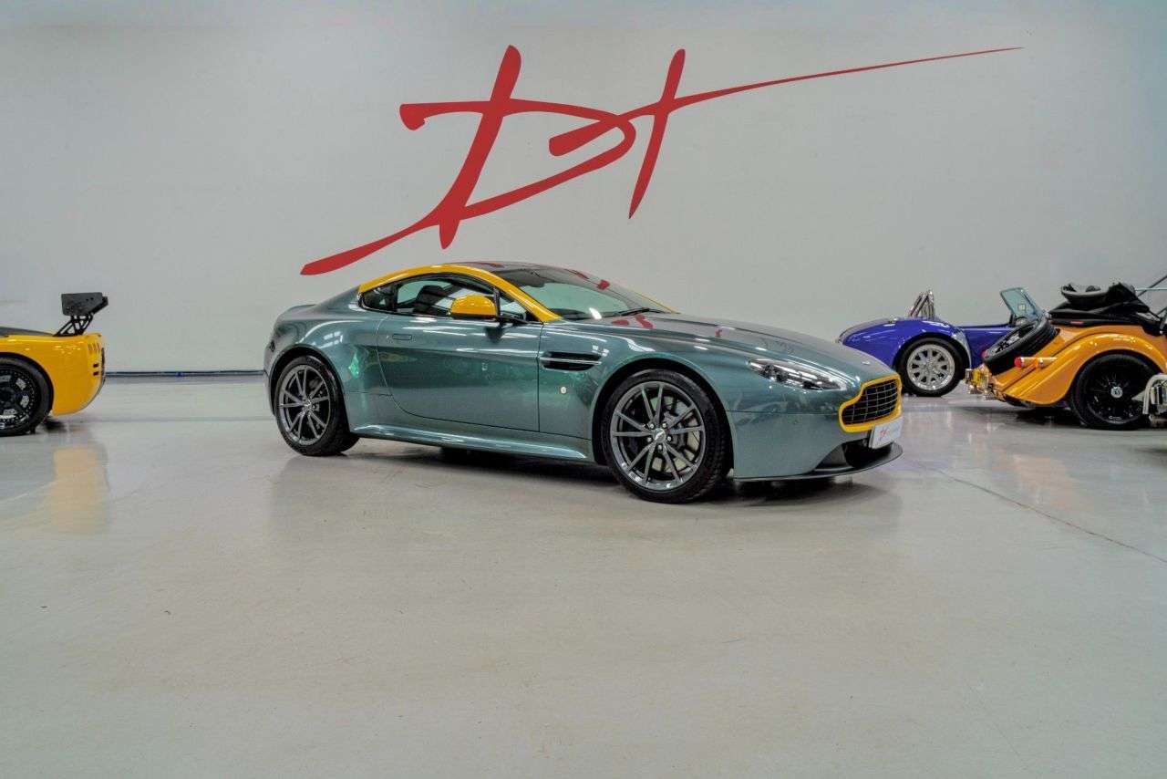 2018 ASTON MARTIN VANTAGE 2018 ASTON MARTIN VANTAGE