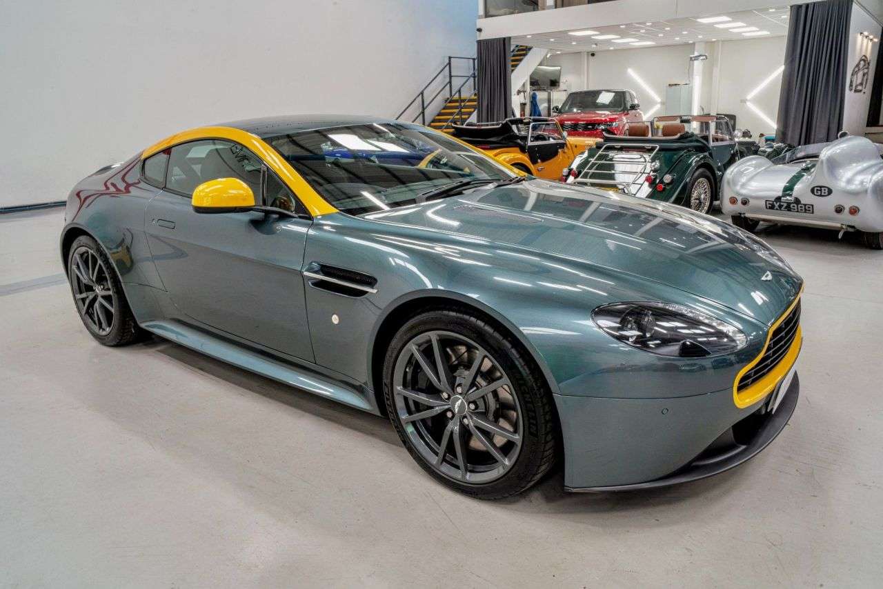 2018 ASTON MARTIN VANTAGE 2018 ASTON MARTIN VANTAGE
