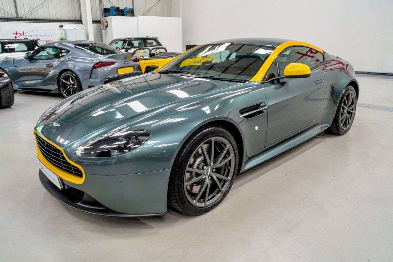 2018 ASTON MARTIN VANTAGE 2018 ASTON MARTIN VANTAGE