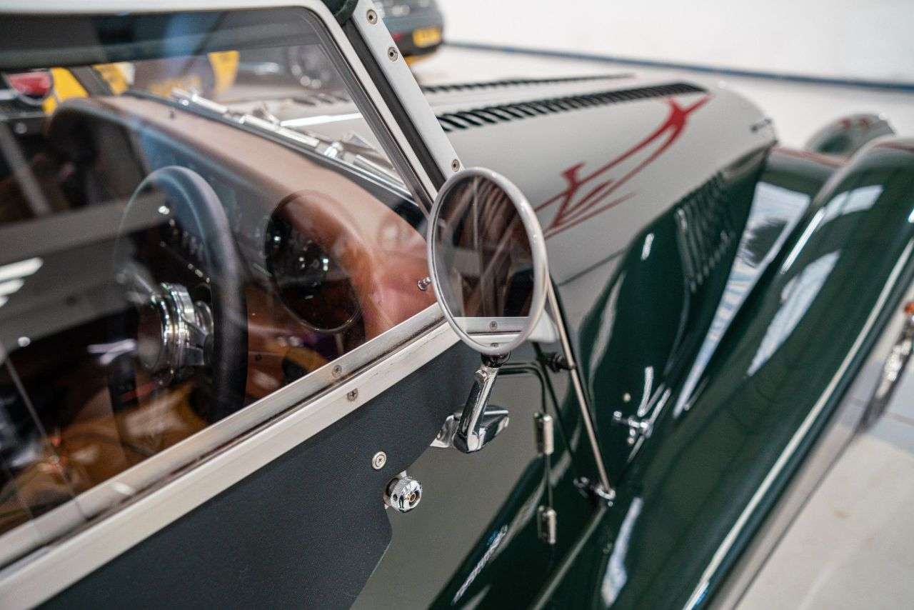 2015 MORGAN PLUS FOUR 2015 MORGAN PLUS FOUR