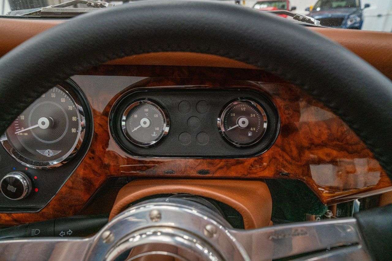2015 MORGAN PLUS FOUR 2015 MORGAN PLUS FOUR