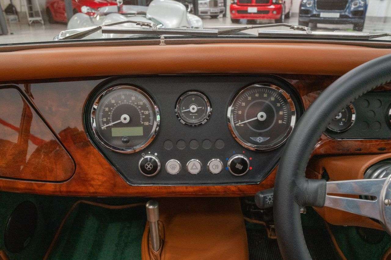 2015 MORGAN PLUS FOUR 2015 MORGAN PLUS FOUR