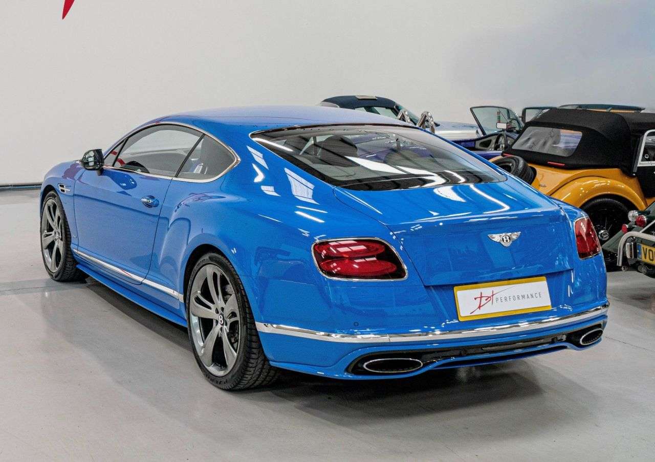 A 2015 BENTLEY CONTINENTAL 6.0 W12 GT Speed Coupe 2dr Petrol Auto 4WD Euro 6 (635 ps) A 2015 BENTLEY CONTINENTAL 6.0 W12 GT Speed Coupe 2dr Petrol Auto 4WD Euro 6 (635 ps)