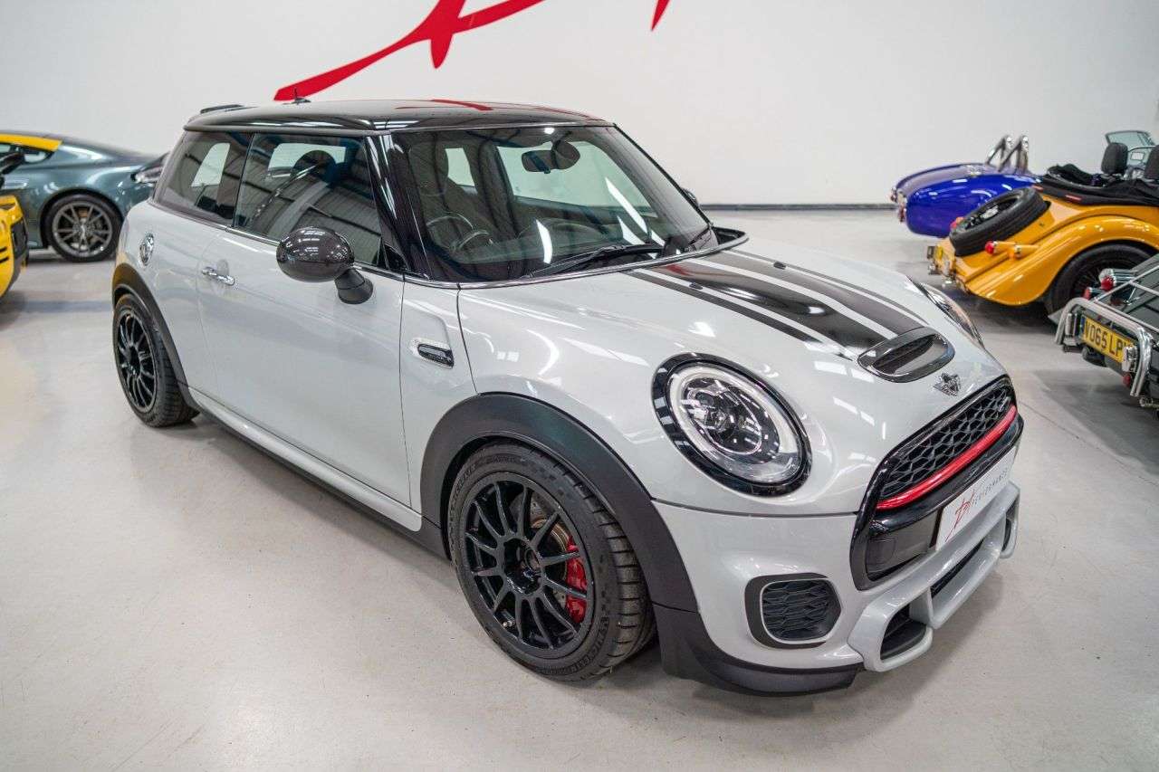 2017 MINI HATCH JOHN COOPER WORKS 2017 MINI HATCH JOHN COOPER WORKS