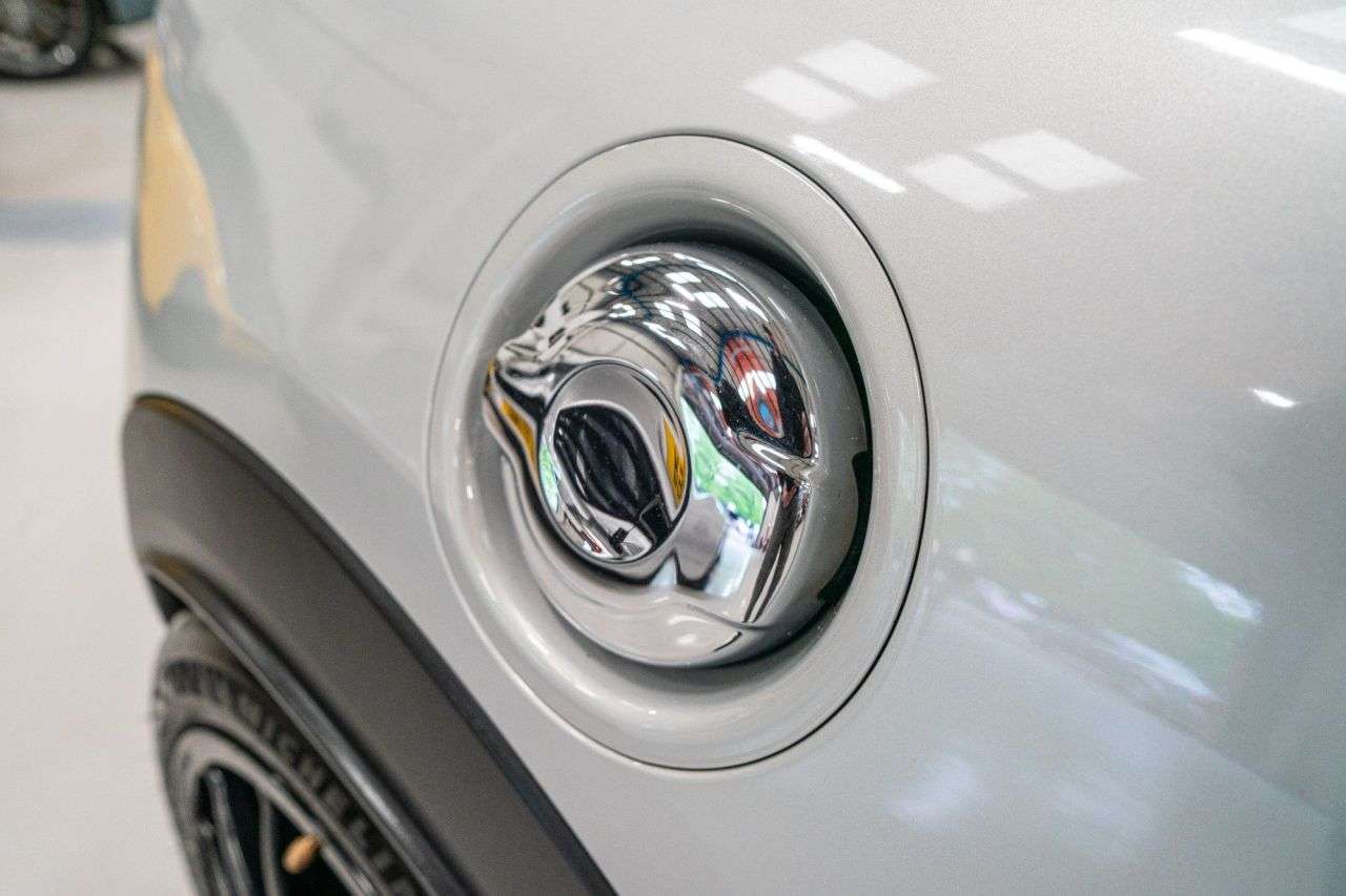 2017 MINI HATCH JOHN COOPER WORKS 2017 MINI HATCH JOHN COOPER WORKS