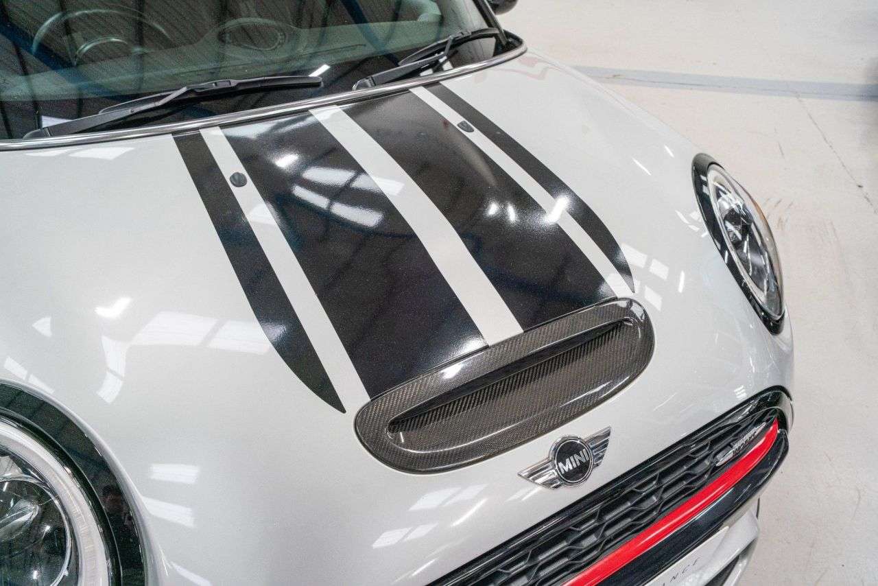 2017 MINI HATCH JOHN COOPER WORKS 2017 MINI HATCH JOHN COOPER WORKS