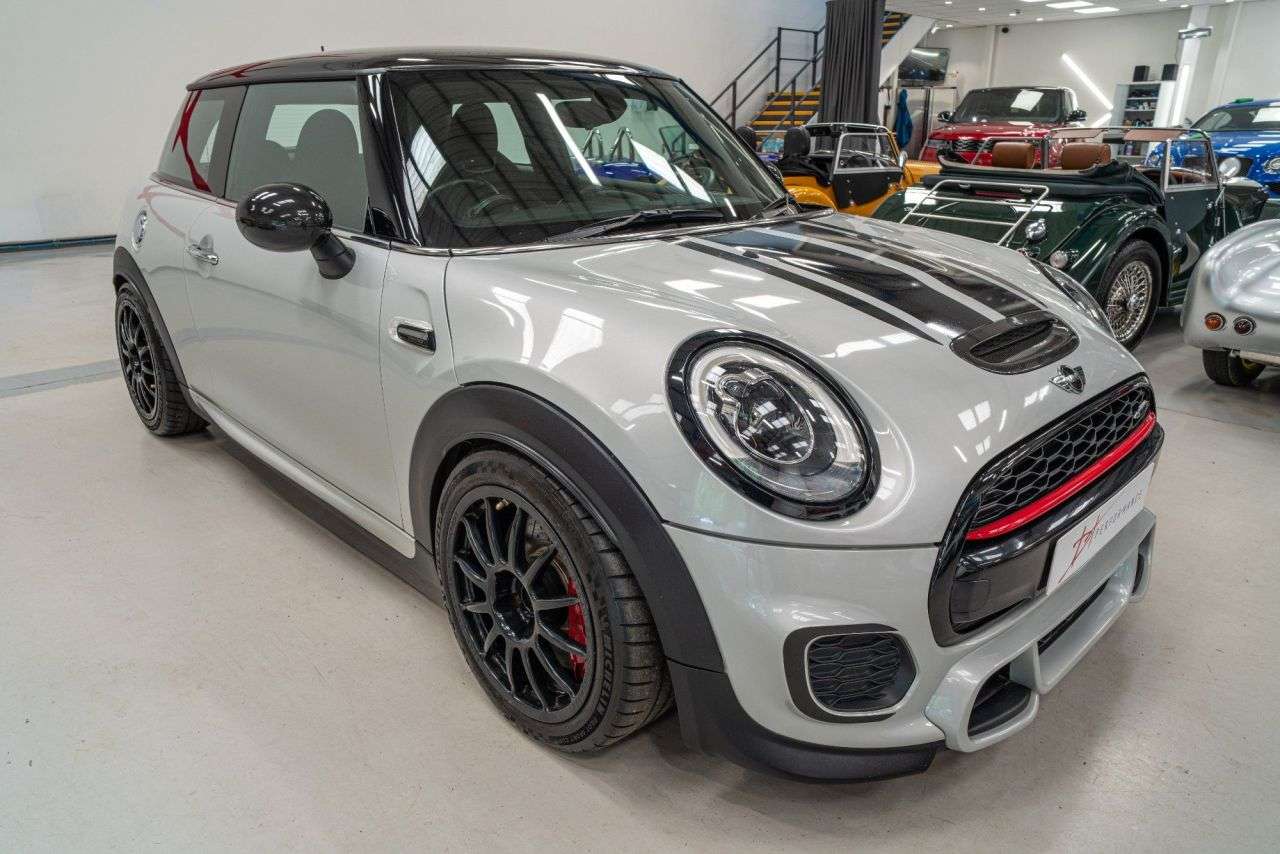 2017 MINI HATCH JOHN COOPER WORKS 2017 MINI HATCH JOHN COOPER WORKS