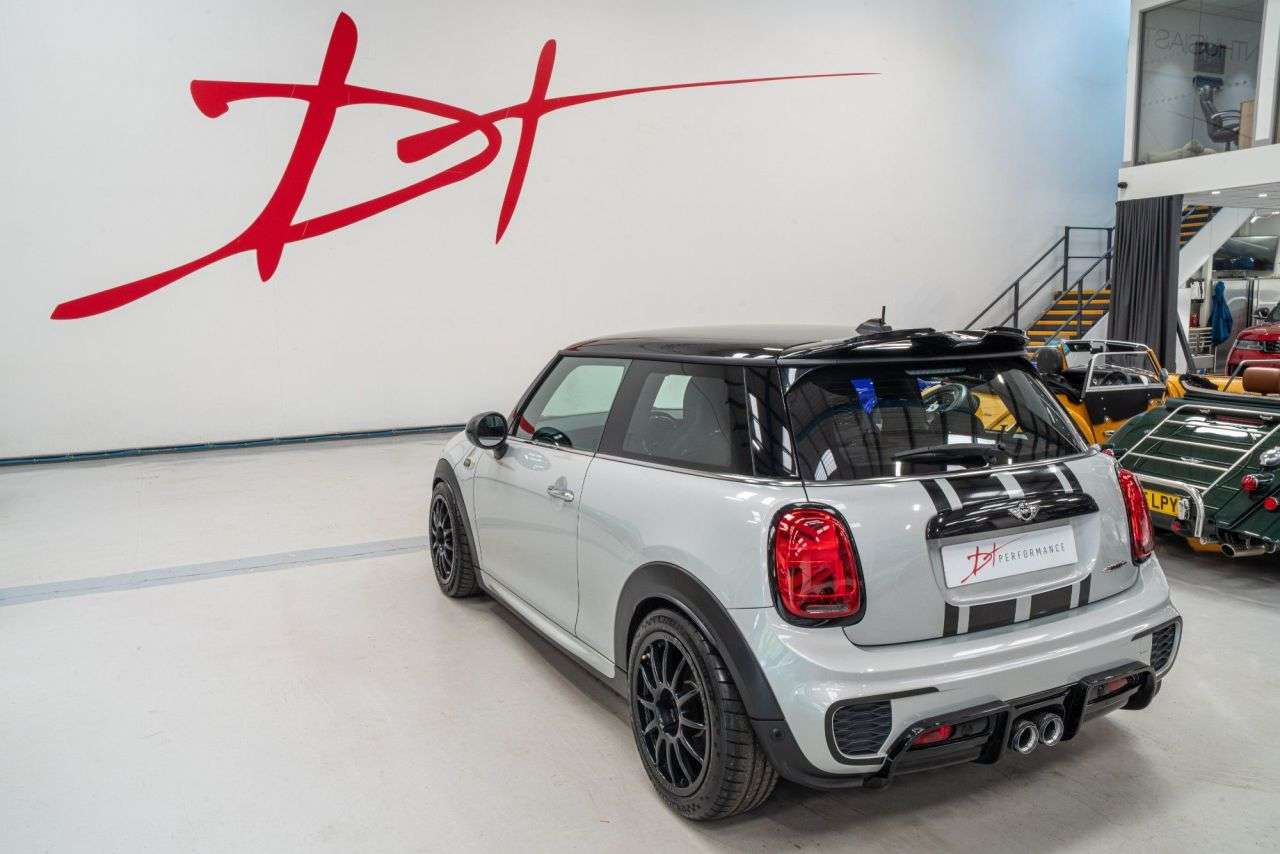 2017 MINI HATCH JOHN COOPER WORKS 2017 MINI HATCH JOHN COOPER WORKS